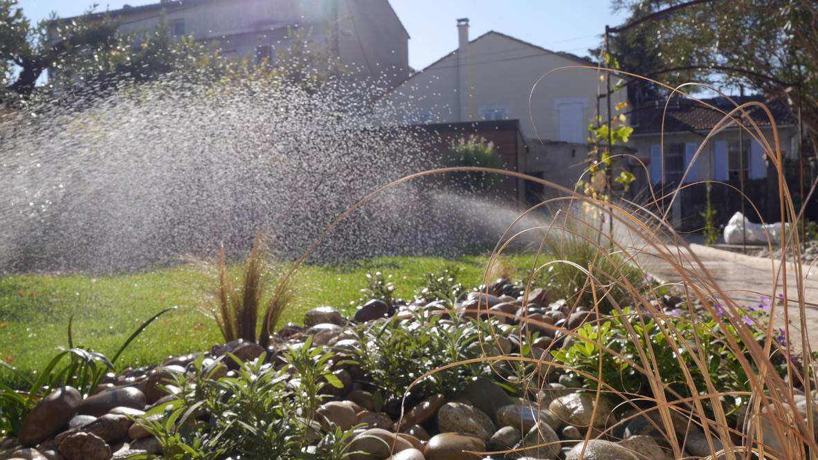Remise en état d’un arrosage automatique dans un domaine d’exception à Les Angles, Gard (30)