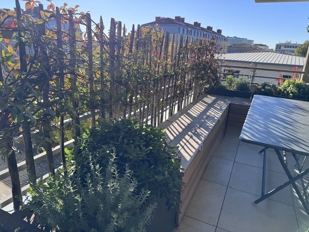 Aménagement d'une terrasse à Aix en Provence (13)