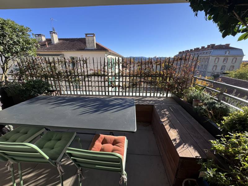 Aménagement d'une terrasse à Aix en Provence (13)