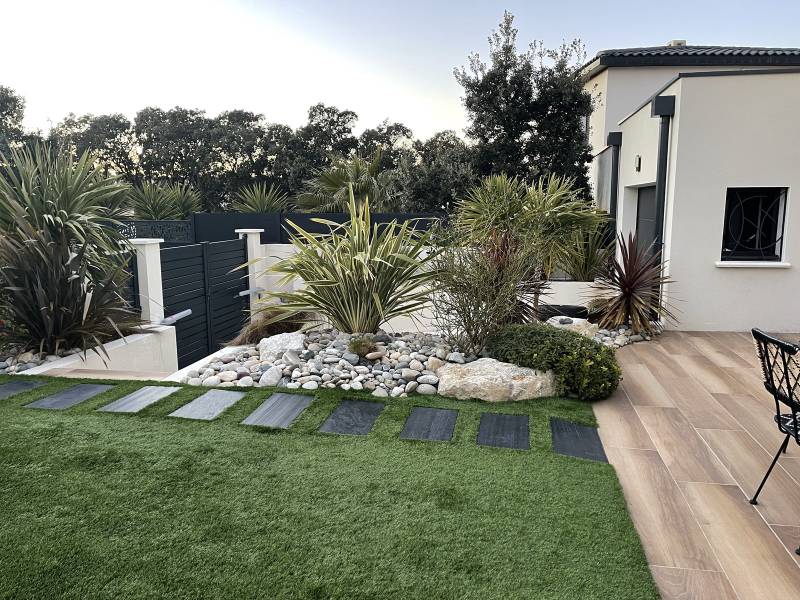 Création avec différents types d'ouvrages maçonnés en Provence