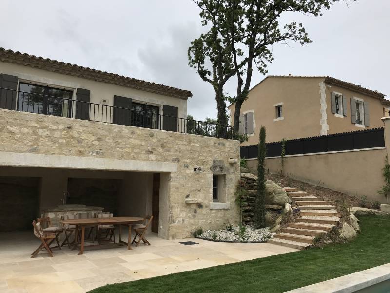 Création d'escaliers en traverse de bois de chêne