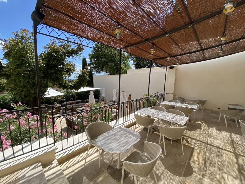 Paysagiste pour aménagement de terrasse à Châteauneuf-du-pape