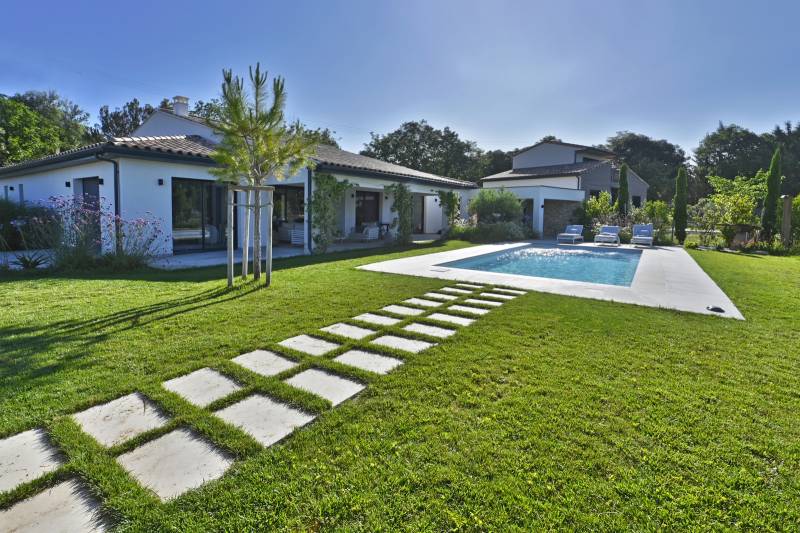 Pas japonais en carrelage